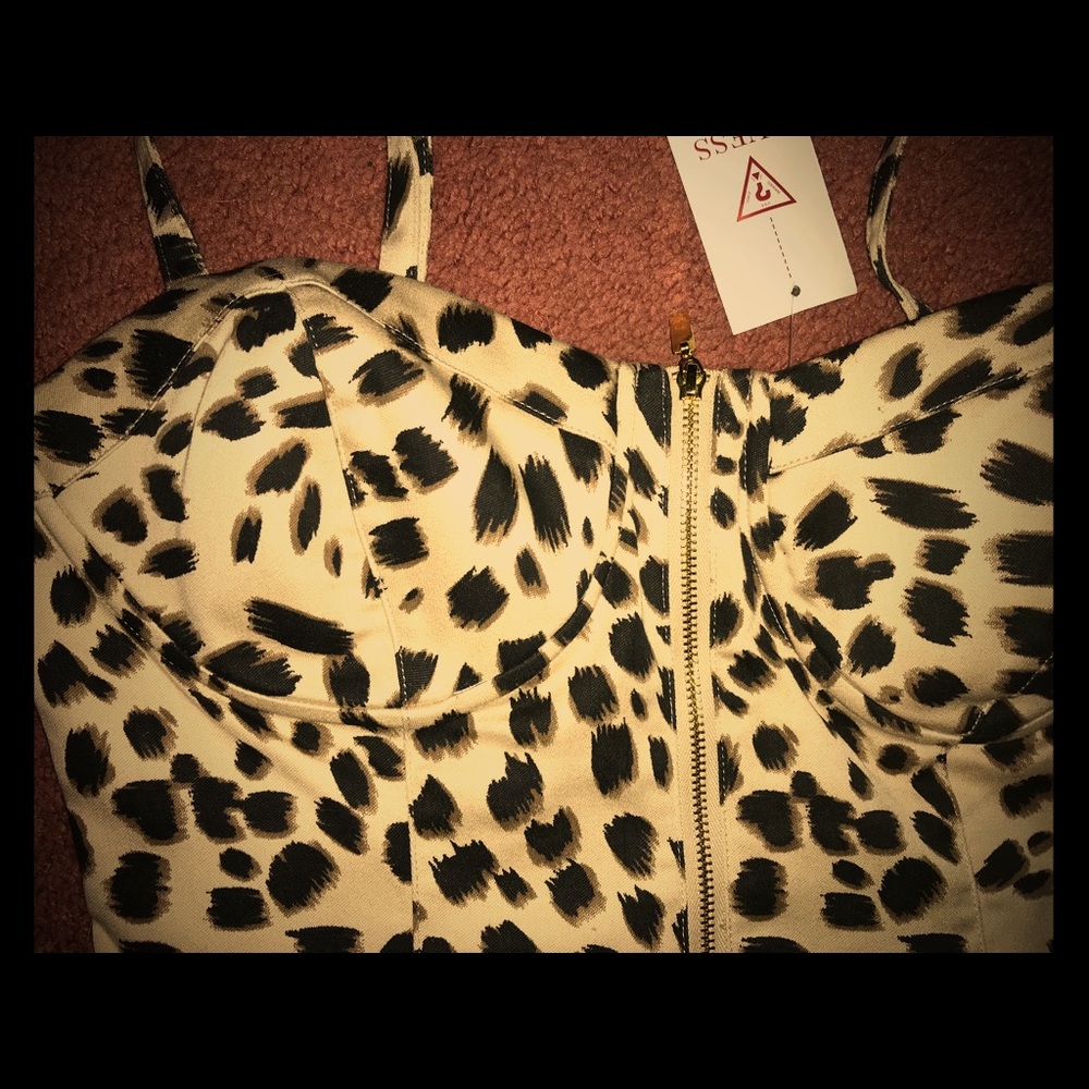 Guess crop top